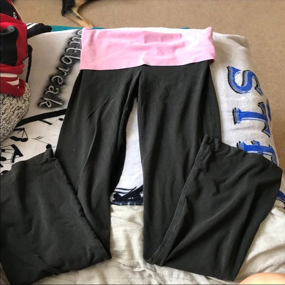 PINK yoga pants